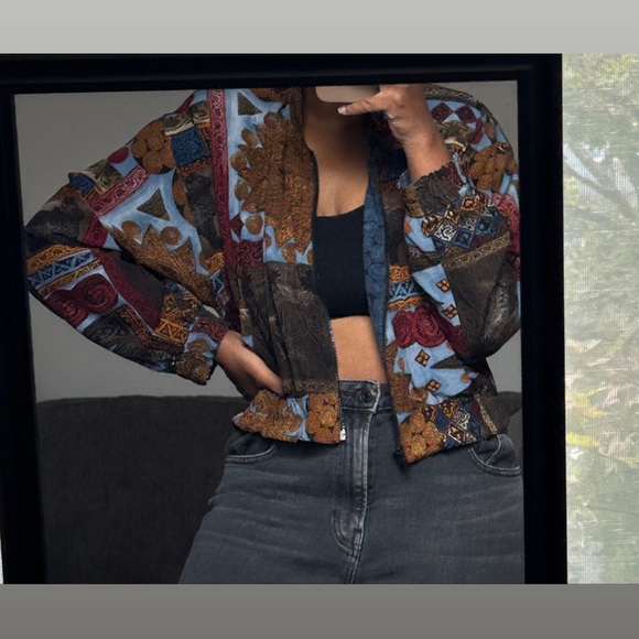 Platinum short bomber - Picture 3 of 3